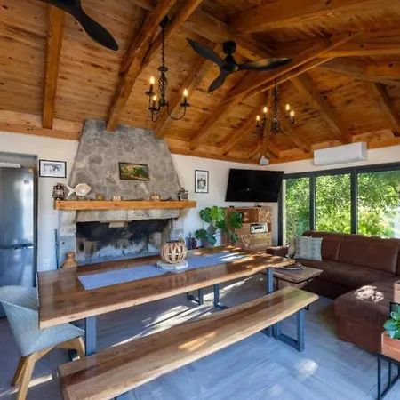 Villa Idyllic Escape Maretici With Pool And Private Garden Drnis
